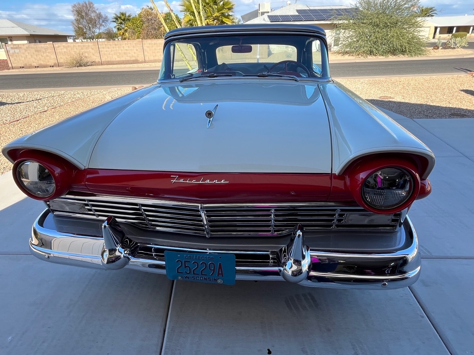 Ford-Fairlane-1957-Convertible-11