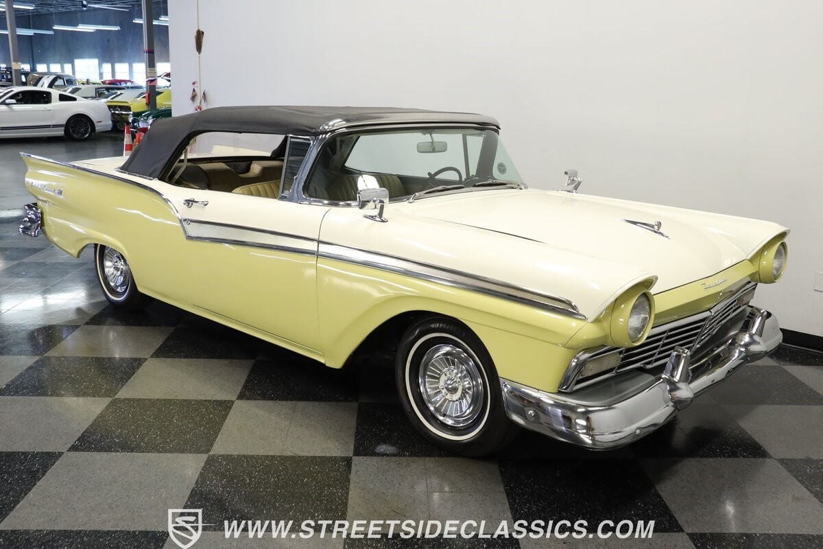 Ford-Fairlane-1957-Convertible-13