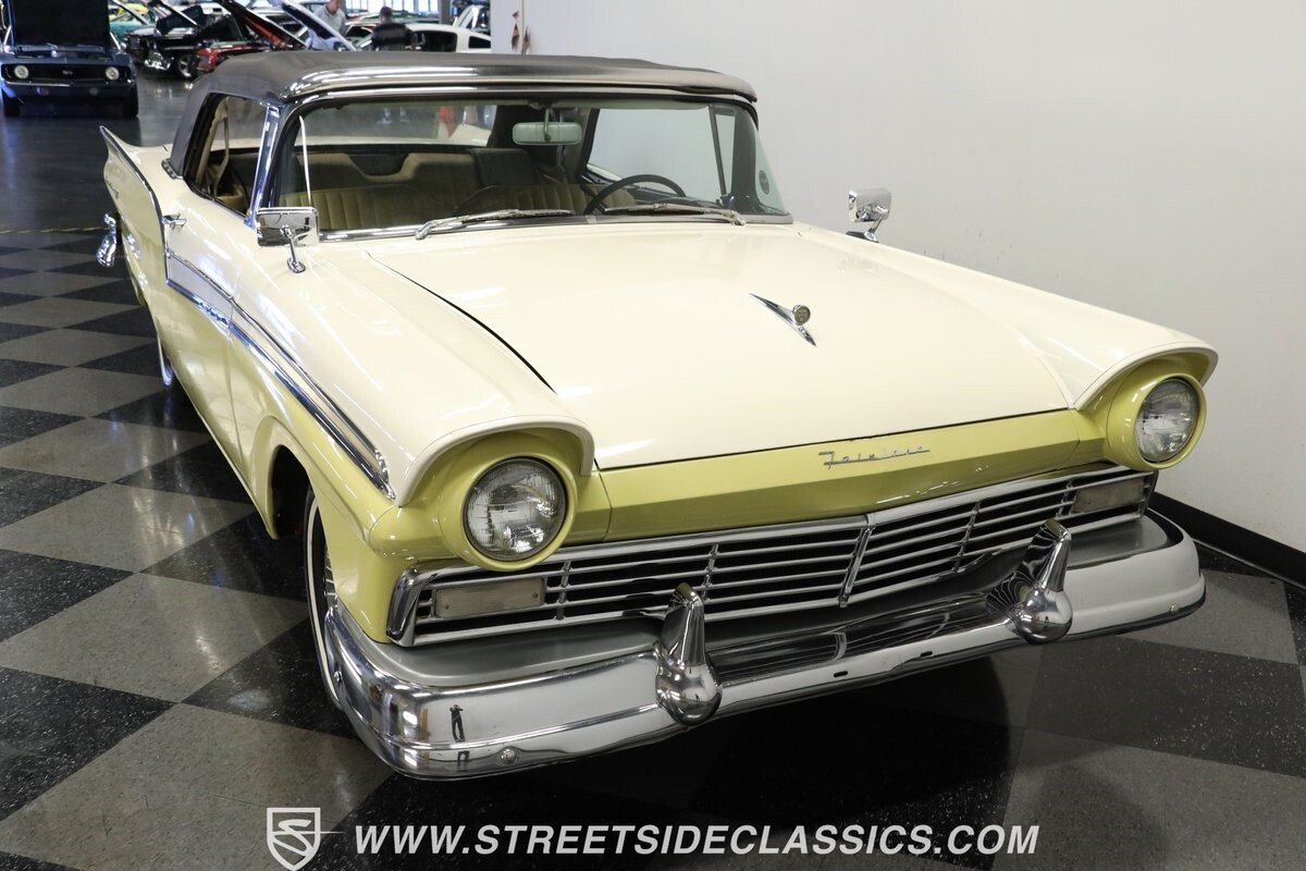 Ford-Fairlane-1957-Convertible-14