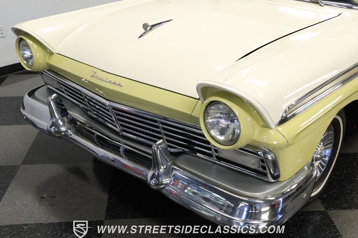 Ford-Fairlane-1957-Convertible-18