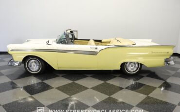 Ford-Fairlane-1957-Convertible-2