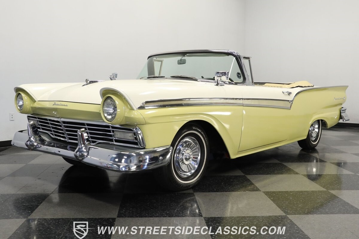 Ford-Fairlane-1957-Convertible-20