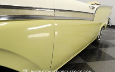 Ford-Fairlane-1957-Convertible-21