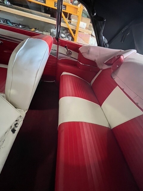 Ford-Fairlane-1957-Convertible-24