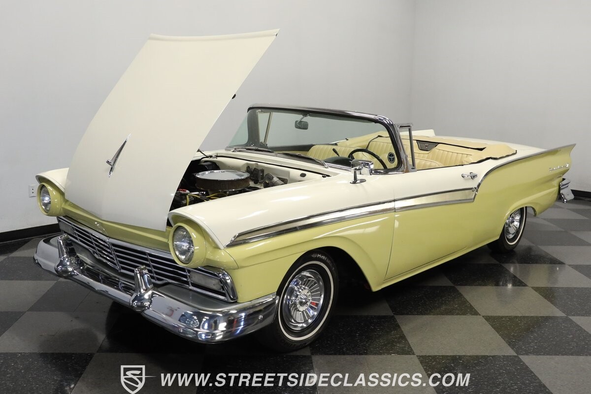 Ford-Fairlane-1957-Convertible-29