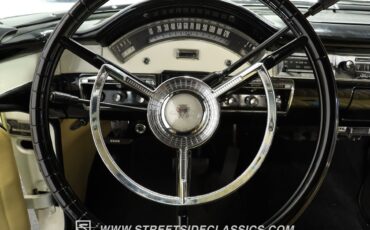 Ford-Fairlane-1957-Convertible-33