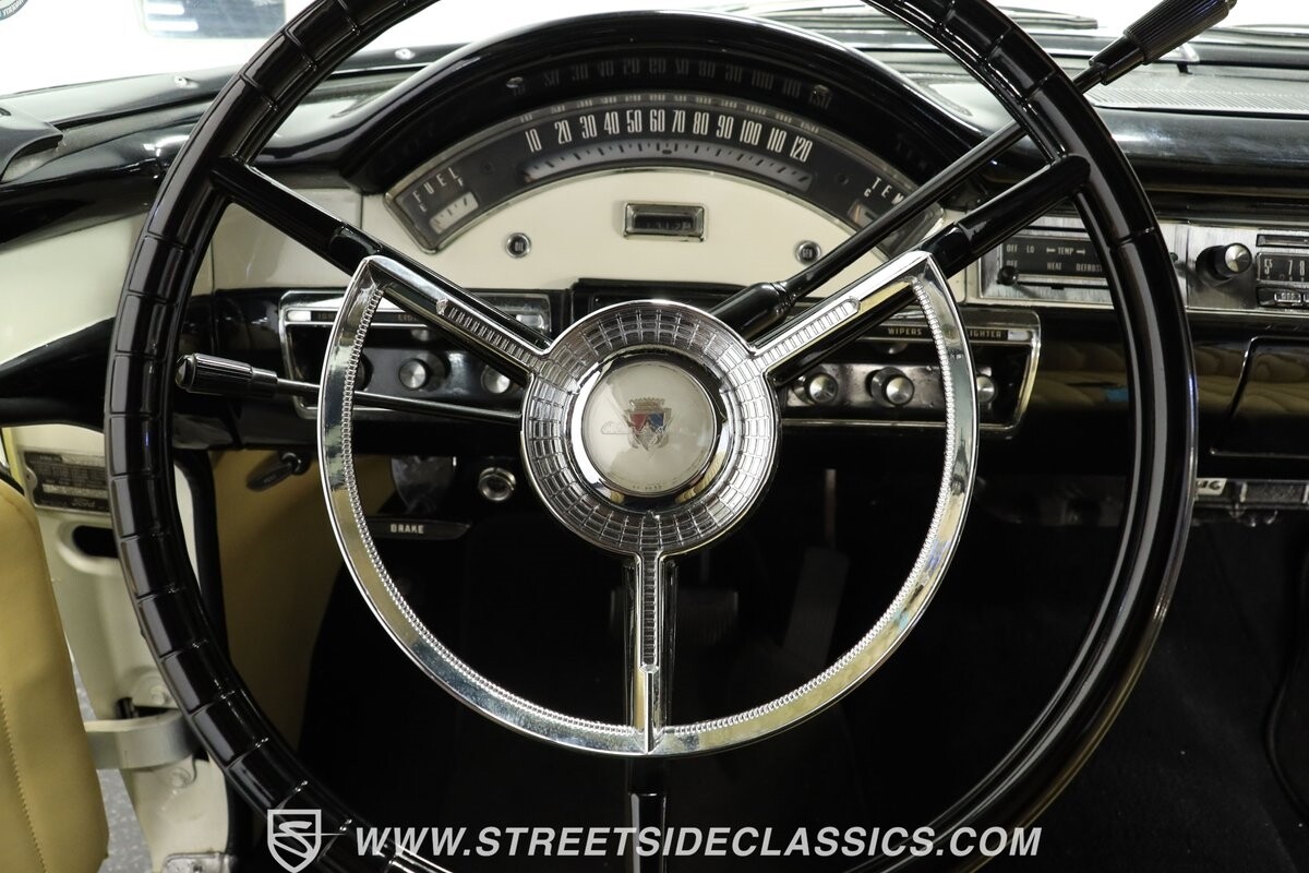 Ford-Fairlane-1957-Convertible-33