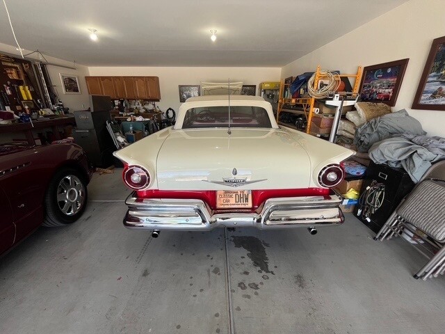 Ford-Fairlane-1957-Convertible-33