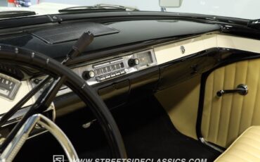 Ford-Fairlane-1957-Convertible-37