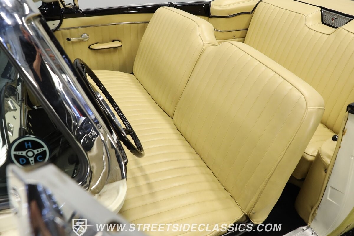 Ford-Fairlane-1957-Convertible-38