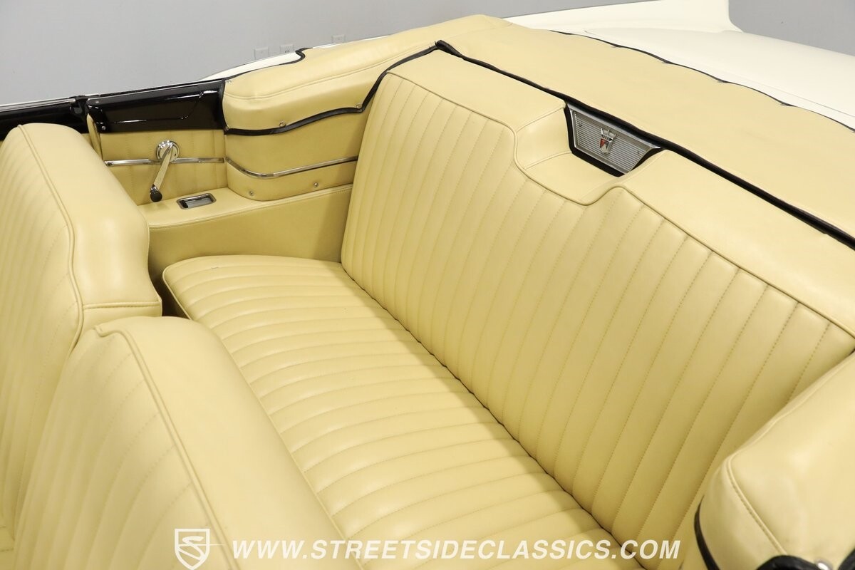 Ford-Fairlane-1957-Convertible-39