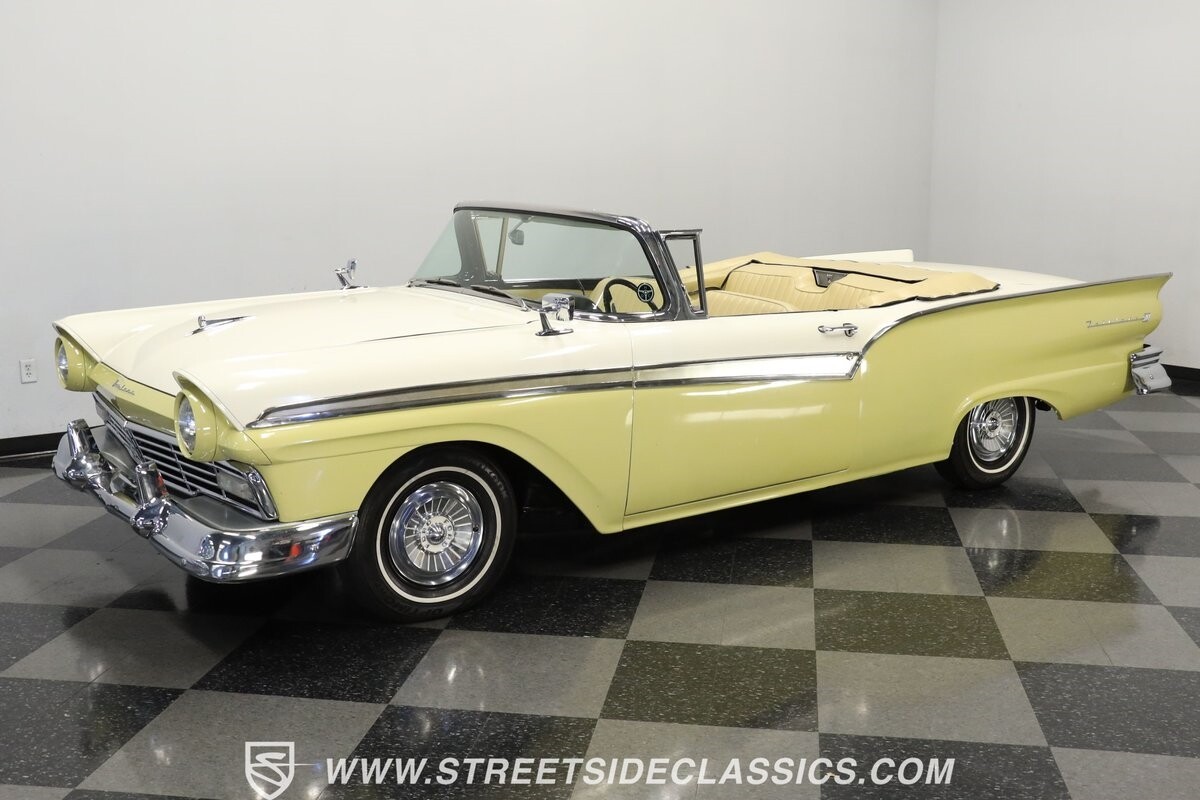 Ford-Fairlane-1957-Convertible-5