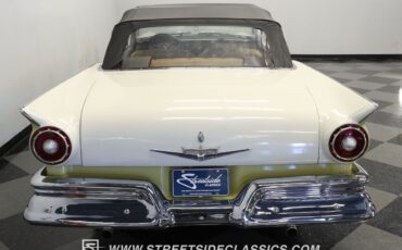 Ford-Fairlane-1957-Convertible-8