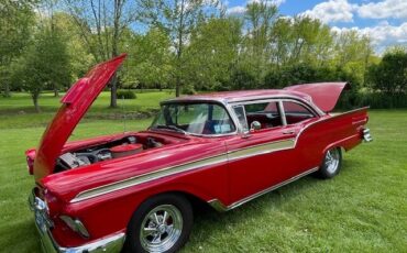 Ford-Fairlane-1957-Coupe-16