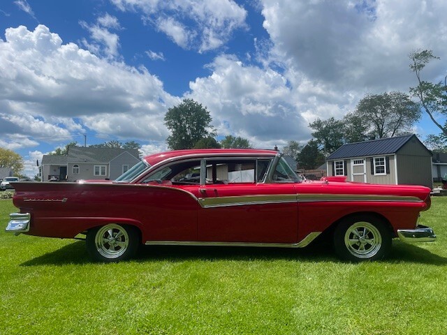 Ford-Fairlane-1957-Coupe-6