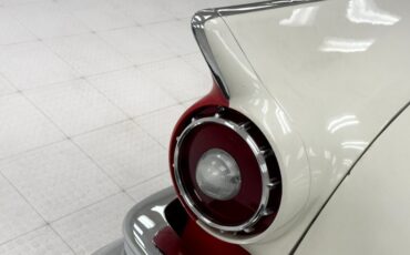 Ford-Fairlane-1957-Flame-Red-Black-20