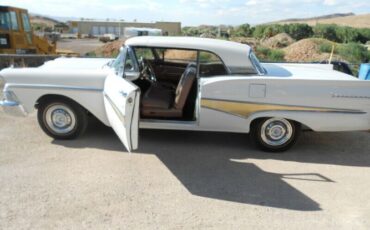 Ford-Fairlane-1958-White-Brown-11