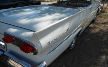 Ford-Fairlane-1958-White-Brown-2