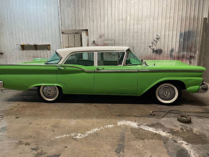 Ford-Fairlane-1959-7