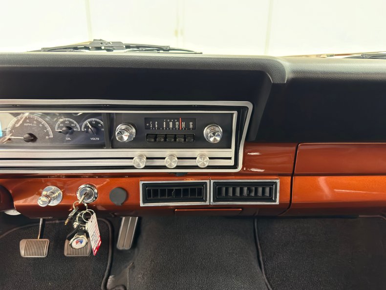 Ford-Fairlane-1966-Nutmeg-Black-14