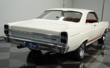 Ford-Fairlane-1967-Fastback-10
