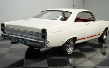 Ford-Fairlane-1967-Fastback-11