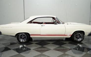 Ford-Fairlane-1967-Fastback-13