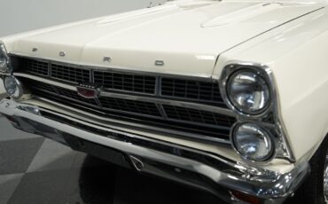 Ford-Fairlane-1967-Fastback-18