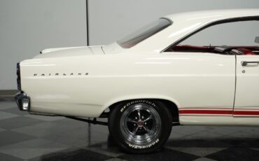 Ford-Fairlane-1967-Fastback-24