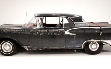 Ford-Fairlane-500-1959-Raven-Black-Red-ampamp-White