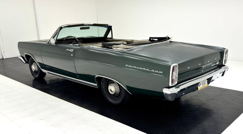 Ford-Fairlane-500-1966-Ivy-Green-Metallic-Gold-5