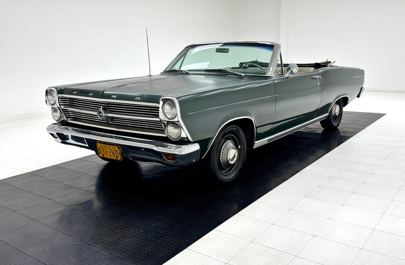 Ford-Fairlane-500-1966-Ivy-Green-Metallic-Gold