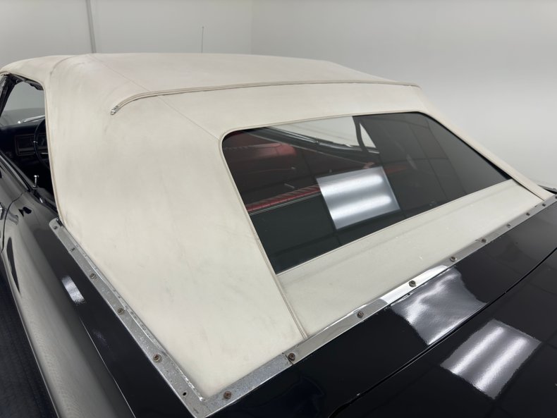Ford-Fairlane-500-1966-Raven-Black-Red-25