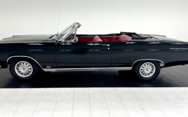Ford-Fairlane-500-1966-Raven-Black-Red-3