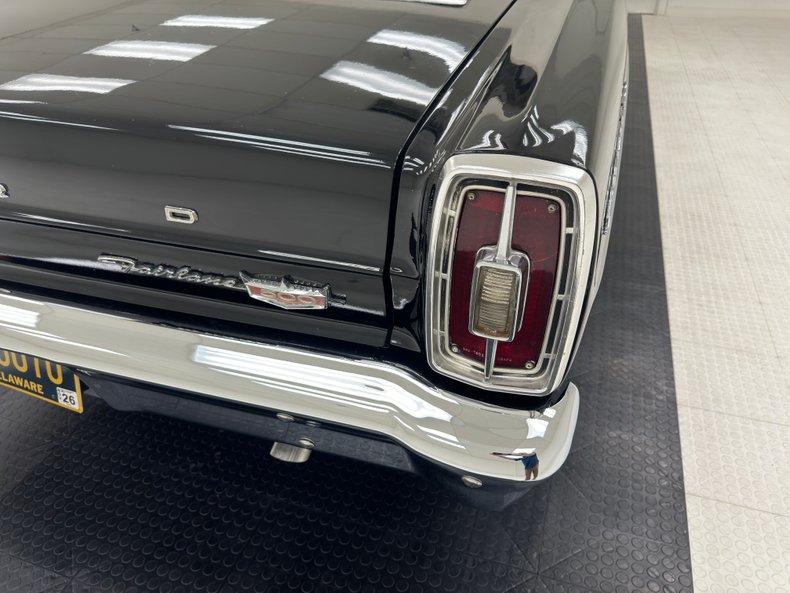 Ford-Fairlane-500-1966-Raven-Black-Red-30