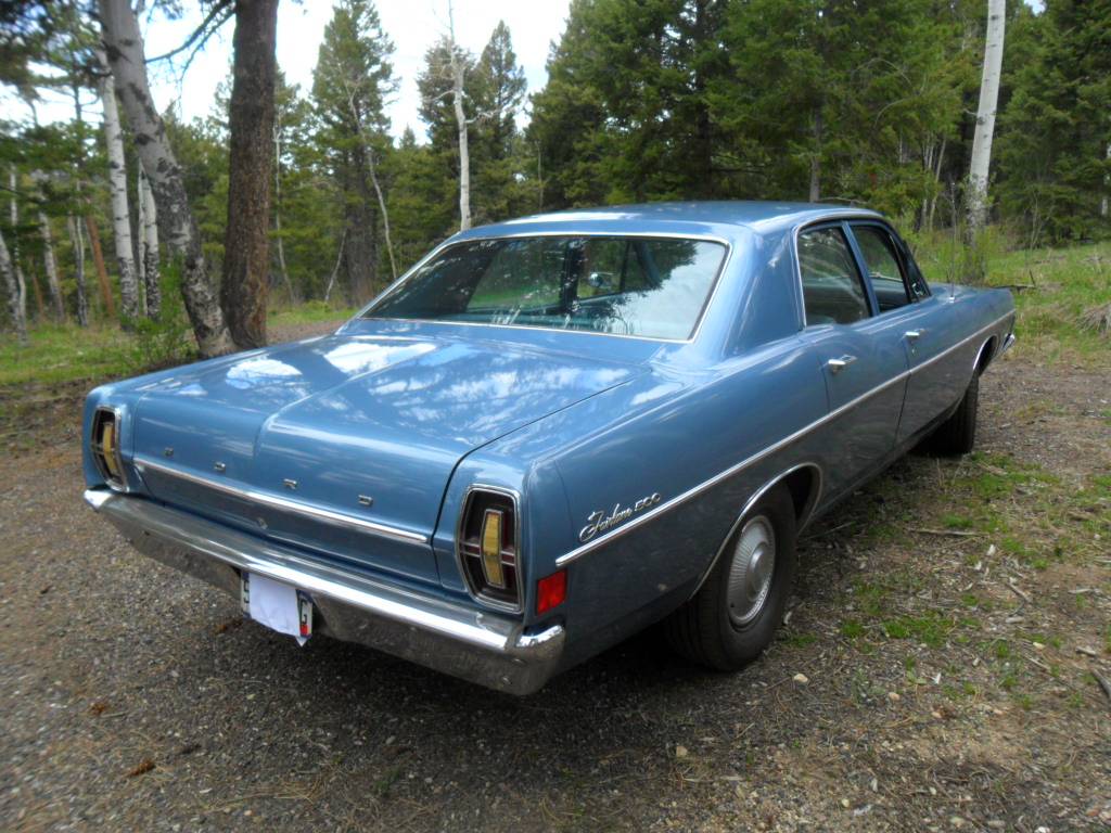 Ford-Fairlane-500-1968-blue-4