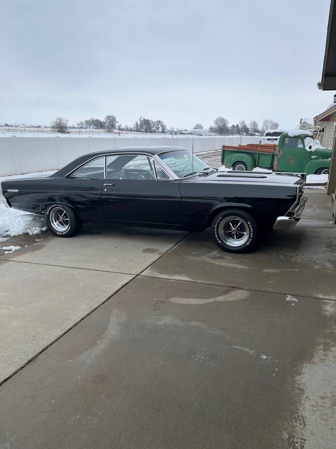 Ford-Fairlane-500-ht-1967-black-1