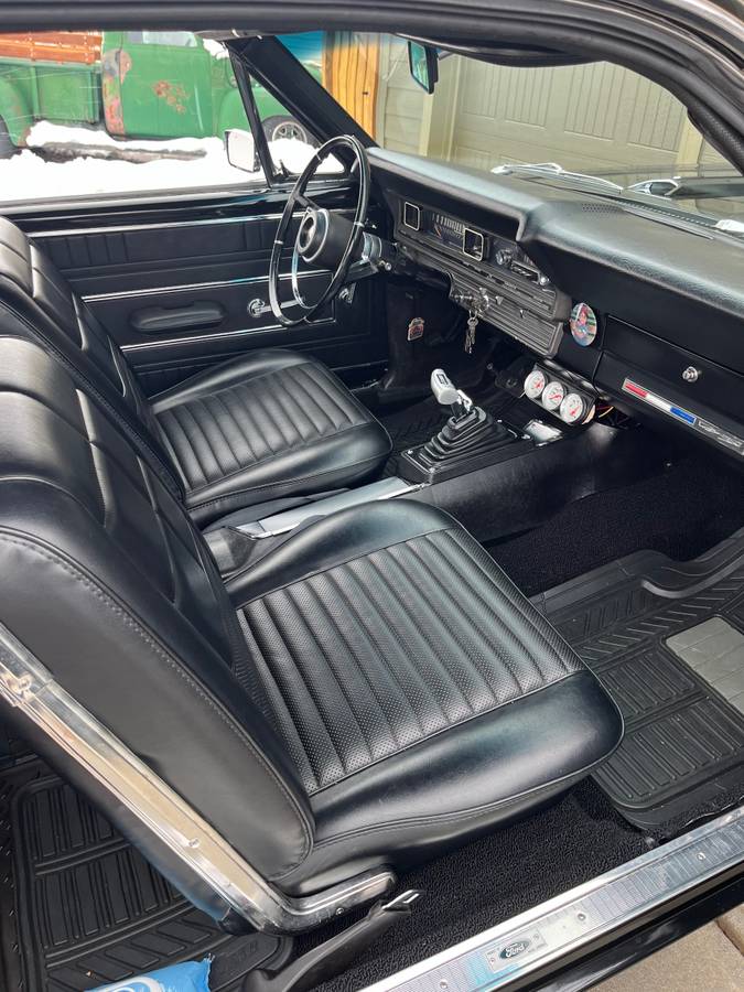 Ford-Fairlane-500-ht-1967-black-2