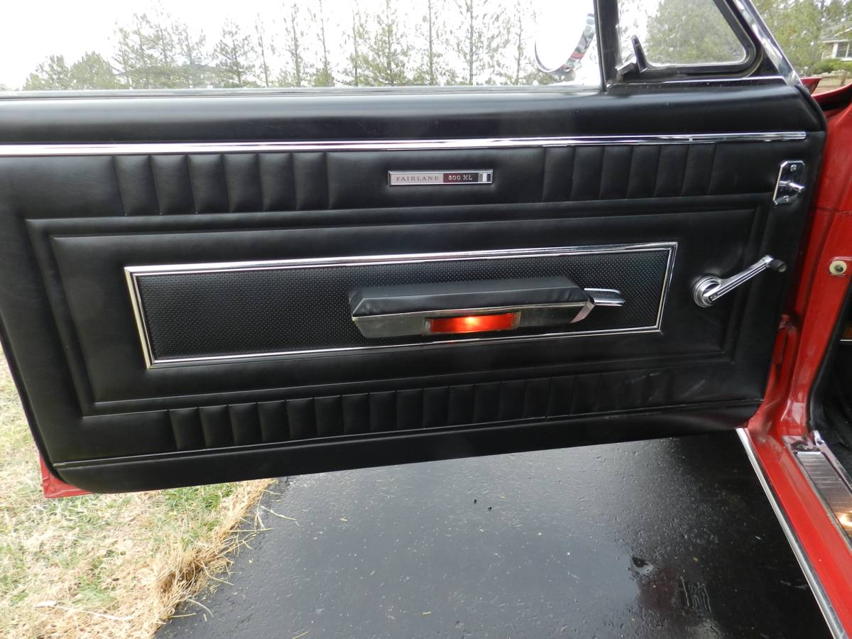 Ford-Fairlane-500-xl-1966-red-8