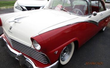 Ford-Fairlane-victoria-1955-red