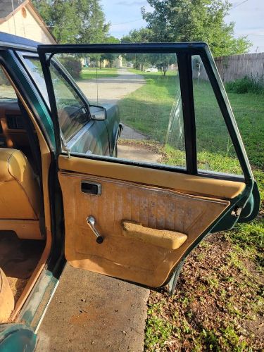 Ford-Fairmont-1978-Green-16