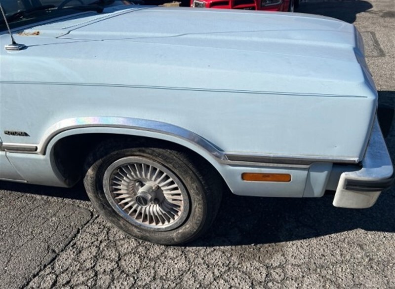 Ford-Fairmont-1982-SEDAN-4-DR-4