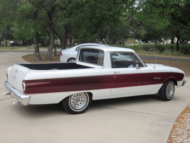 Ford-Falcon-1961-WhiteBurgundy-BurgundyWhite-5