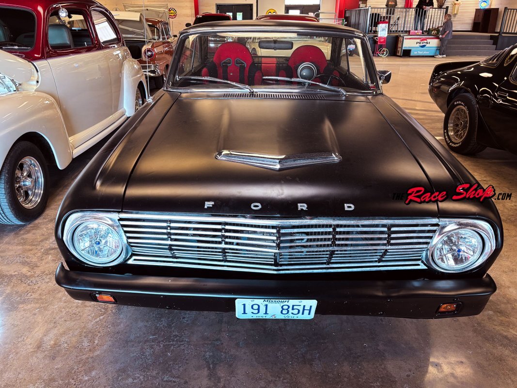 Ford-Falcon-1963-Coupe-3