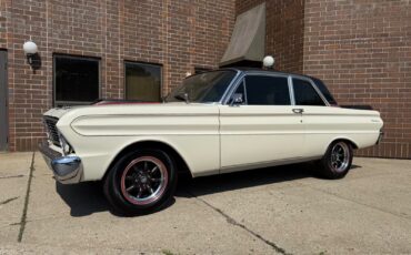 Ford-Falcon-1965-Sedan-1