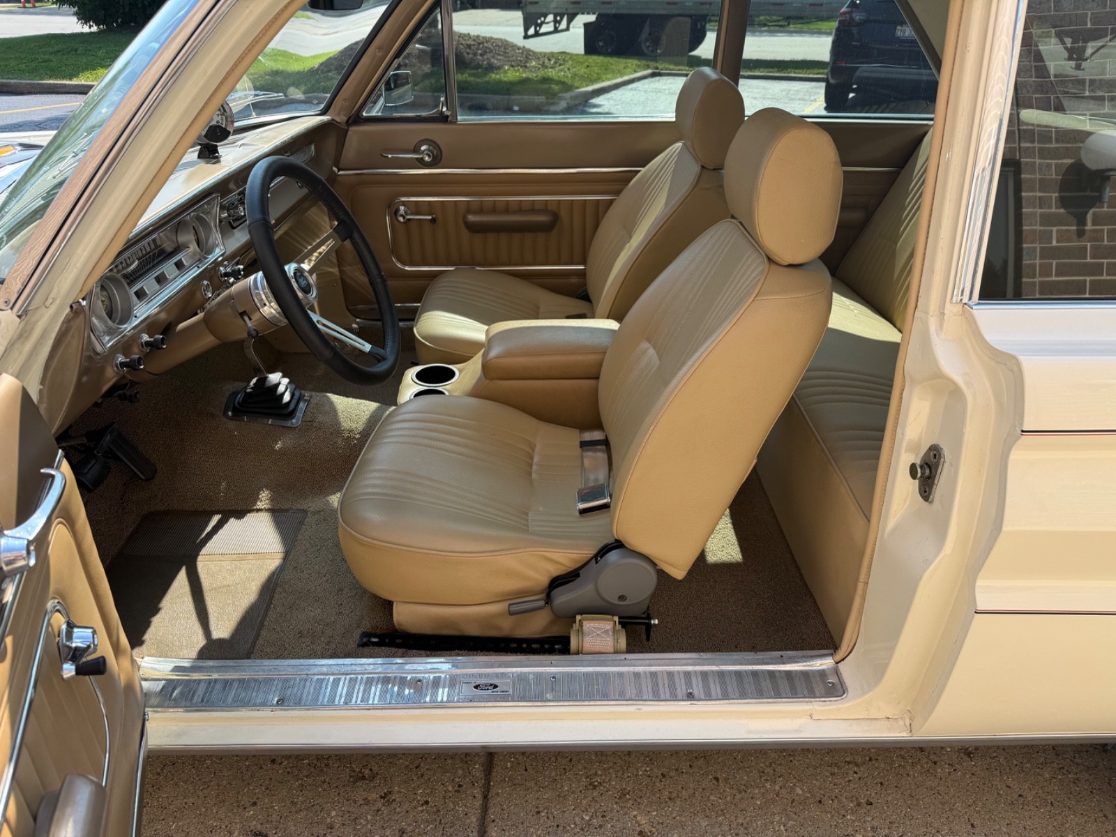 Ford-Falcon-1965-Sedan-26