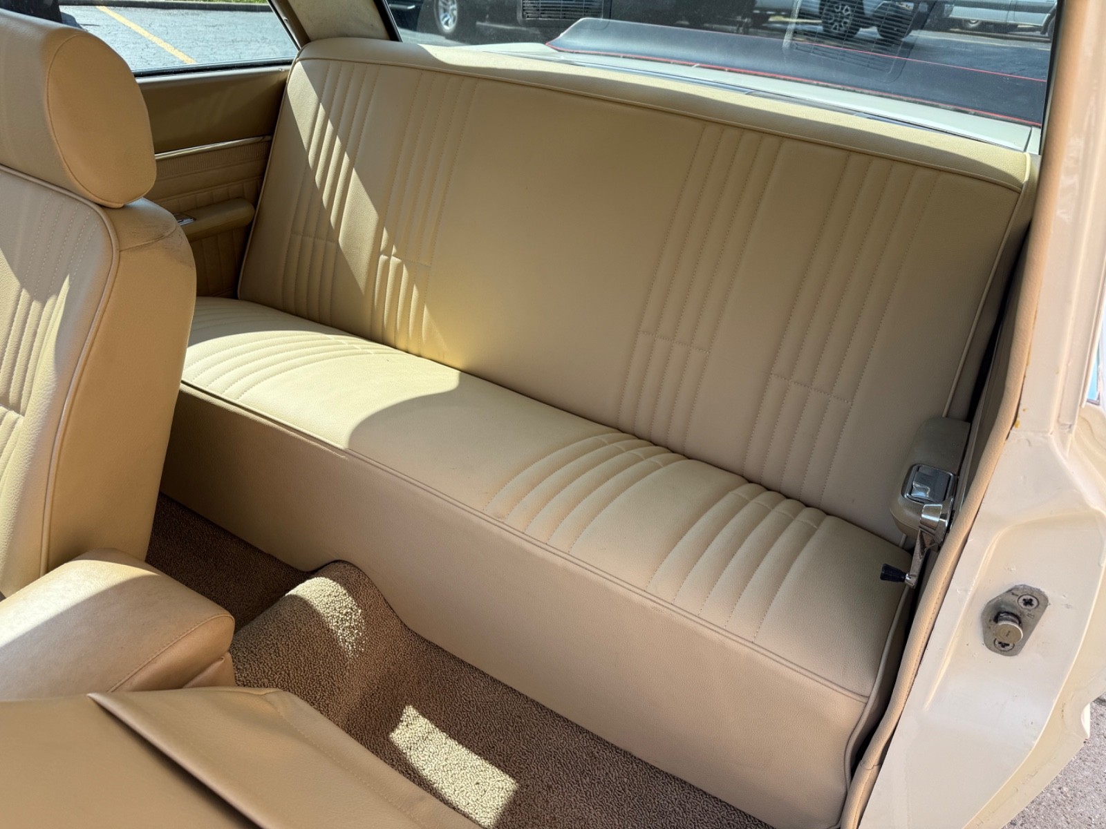 Ford-Falcon-1965-Sedan-31