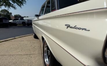 Ford-Falcon-1965-Sedan-5