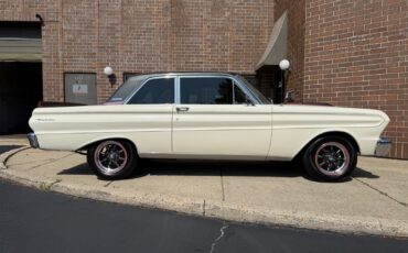 Ford-Falcon-1965-Sedan-8