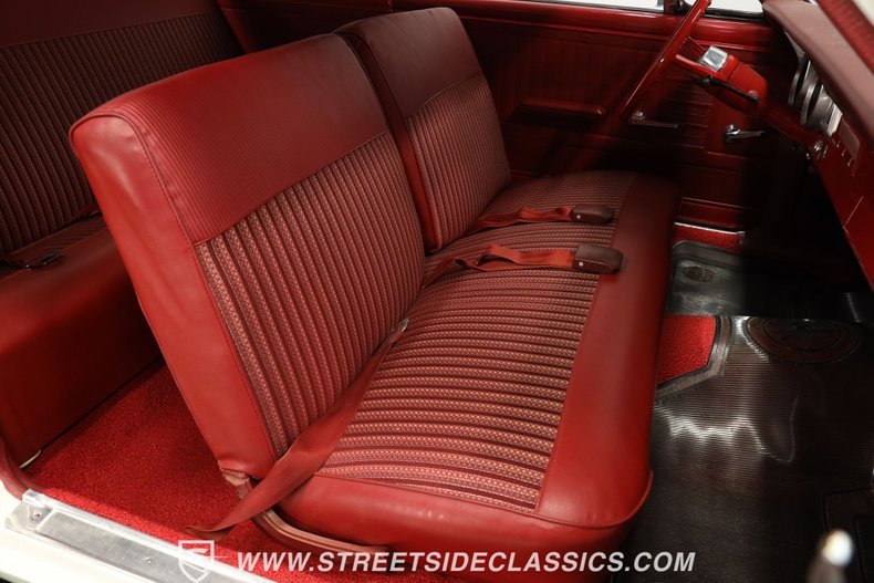 Ford-Falcon-1966-Wimbledon-White-Red-1